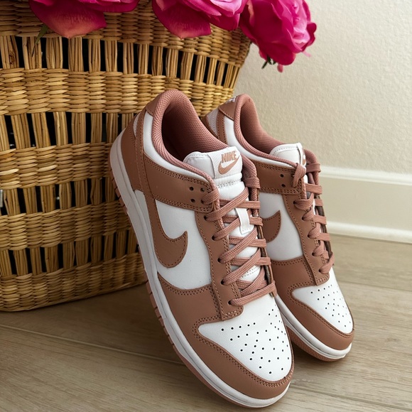 Nike Womans dunk low white rose whisper nude - Picture 2 of 16